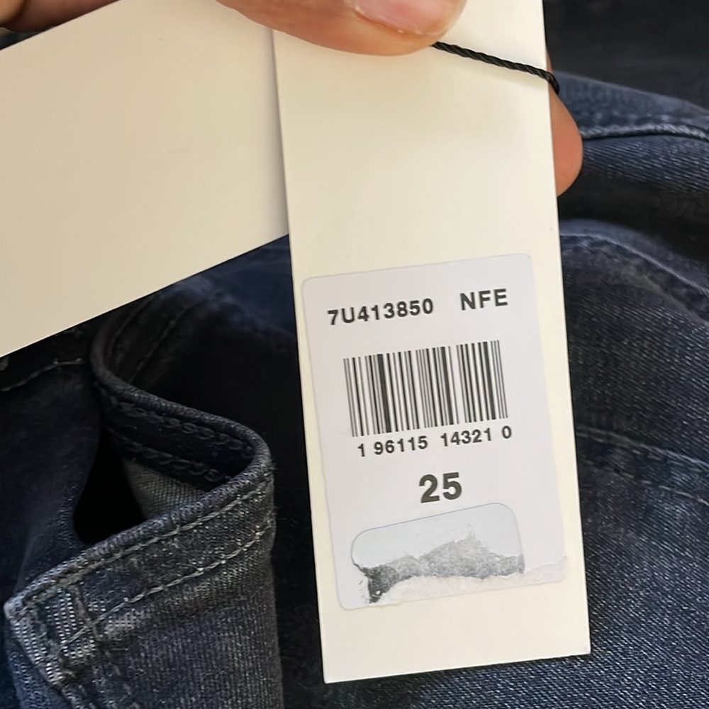 NWT 7 For All Mankind Ultra High Rise Skinny
Boot No Filter Edelweiss size 25 - Picture 9 of 11